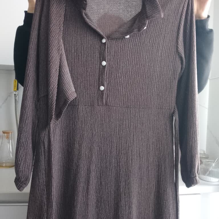 @modaa.sude Siparişle Alakasız Gelen Ürün!