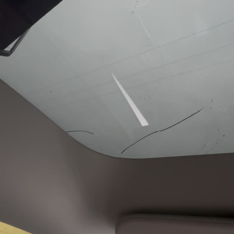 Tesla Servisinde Büyük Hayal Kırıklığı: Cam Sorunları Ve İlgisizlik