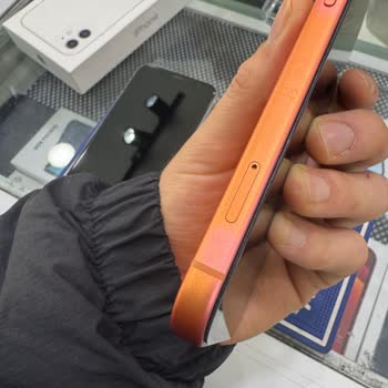 İphone 17 Pro Max Cihazımda Kısa Sürede Renk Solması Yaşadım