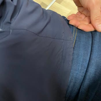 Az Kullanılmış Montta Ciddi Kumaş Deformasyonu Hayal Kırıklığı