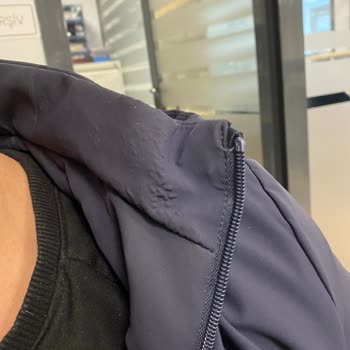 Az Kullanılmış Montta Ciddi Kumaş Deformasyonu Hayal Kırıklığı