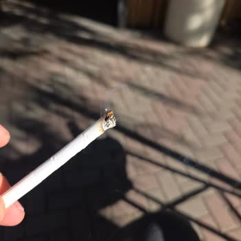 Marlboro Touch Blue Sigaralarda Sürekli Tahta Parçası Çıkması Endişe Verici