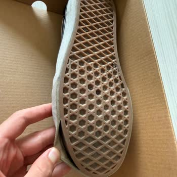 Kısa Sürede Açılan Vans Ayakkabı İçin Olumsuz İnceleme Sonucu Ve İade Talebi