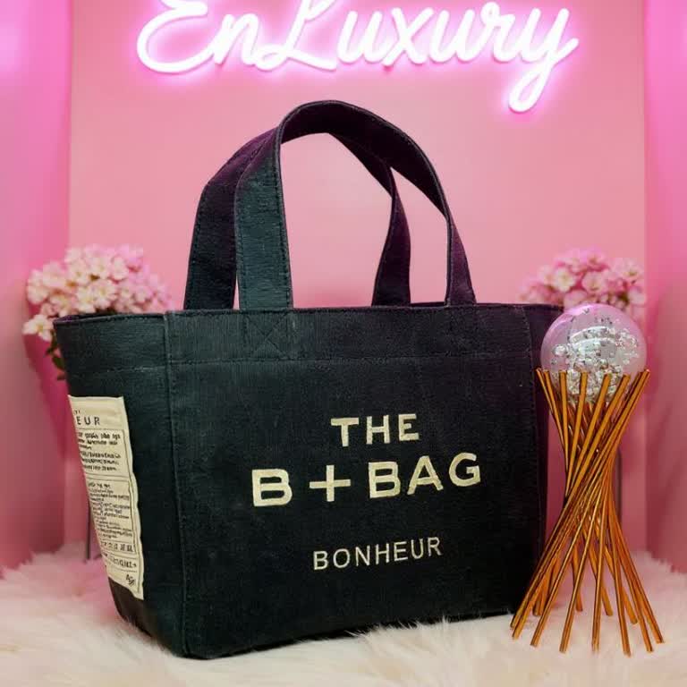 Dolap Farklı Renk Ürün