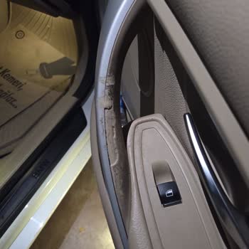 BMW 3.20i Kapı Kollarında Kronik Erime Sorunu Ve Yetersiz Müşteri Desteği