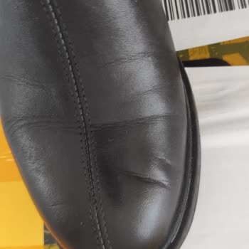 Aldığım Botta Tekrarlayan Deri Kırılması Ve Müşteri Hizmetlerinde Hayal Kırıklığı