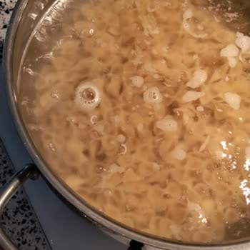 Makarnadan Kurtçuk Çıkması Nedeniyle Güven Kaybı