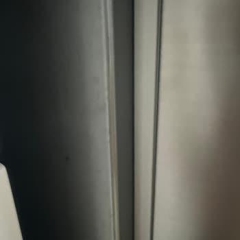 Garanti Süresi Devam Eden Arçelik Buzdolabında Paslanma Ve Renk Değişimi, Servisten Çözüm Alınamıyor