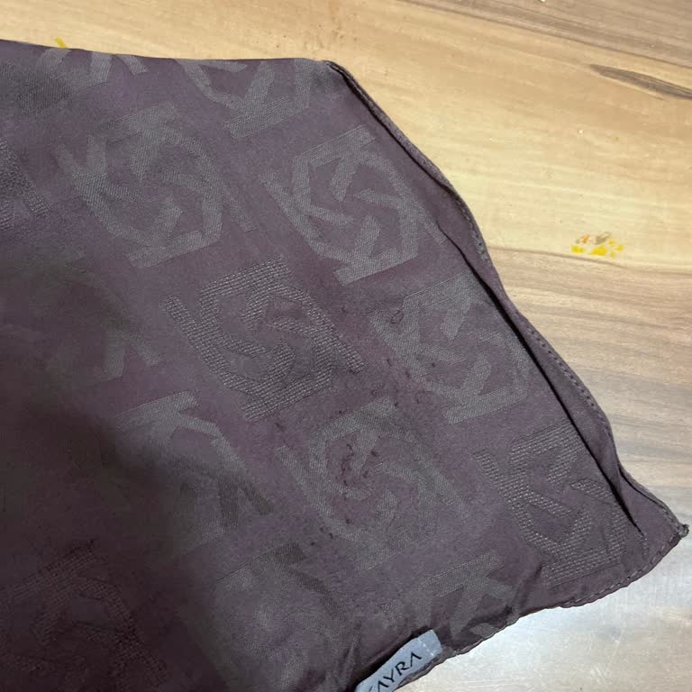 Kayra Giyim Kullanılmış Ürün Satışı ve Olumsuz Mağaza Yaklaşımı Nedeniyle Hayal Kırıklığı