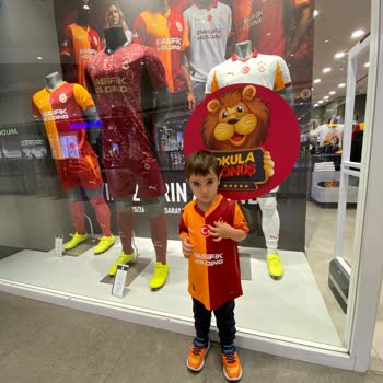 Yüksek Fiyatlı GS Forması İki Yıkamada Kullanılamaz Hale Geldi