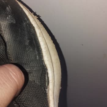 Kısa Sürede Açılan Ayakkabı İçin Değişim Talebimin Reddi Mağduriyet Yarattı