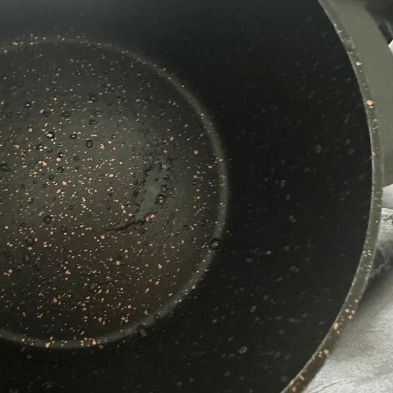 Karaca Tencere Seti Değişim Sürecinde İletişimsizlik Ve Mağduriyet