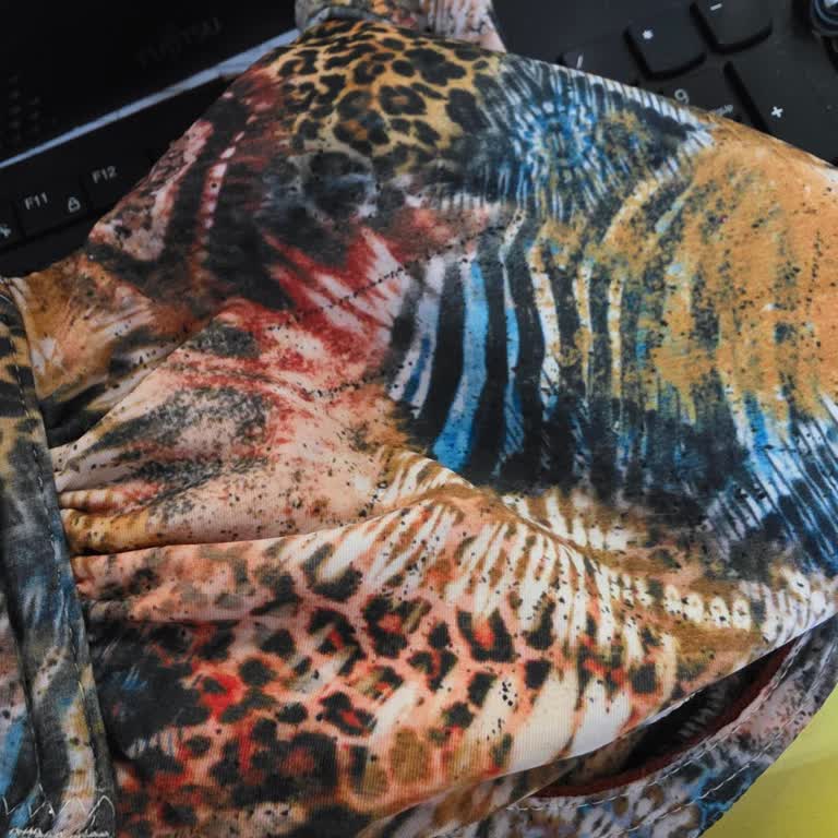 İlk Yıkamada Simleri Dökülen Bikini Üstü İçin Değişim Talebim Reddedildi