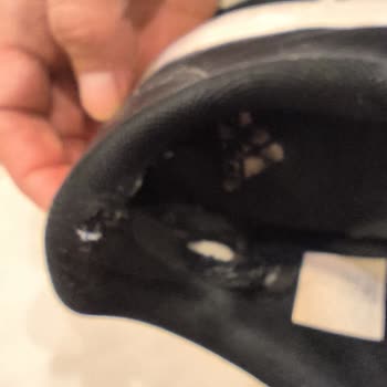 Adidas Ayakkabı Kısa Sürede Yıprandı, İnceleme Sonucu Mağduriyetimi Artırdı