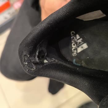 Adidas Ayakkabı Kısa Sürede Yıprandı, İnceleme Sonucu Mağduriyetimi Artırdı