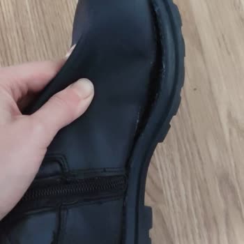 Çocuk Botunun Kısa Sürede Tabanından Açılması Ve İade Talebimin Reddedilmesi