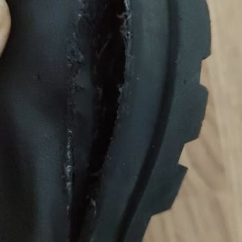 Çocuk Botunun Kısa Sürede Tabanından Açılması Ve İade Talebimin Reddedilmesi