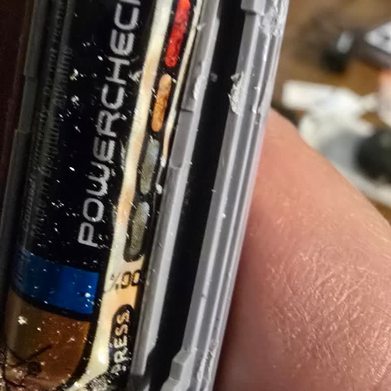 Duracell AAA Battery Leaked And Ruined My Remote Controller