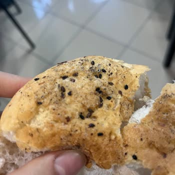 Gümüşler Tangüner Ekmek Fabrikası Ekmeğin İçinde Yabancı Cisim