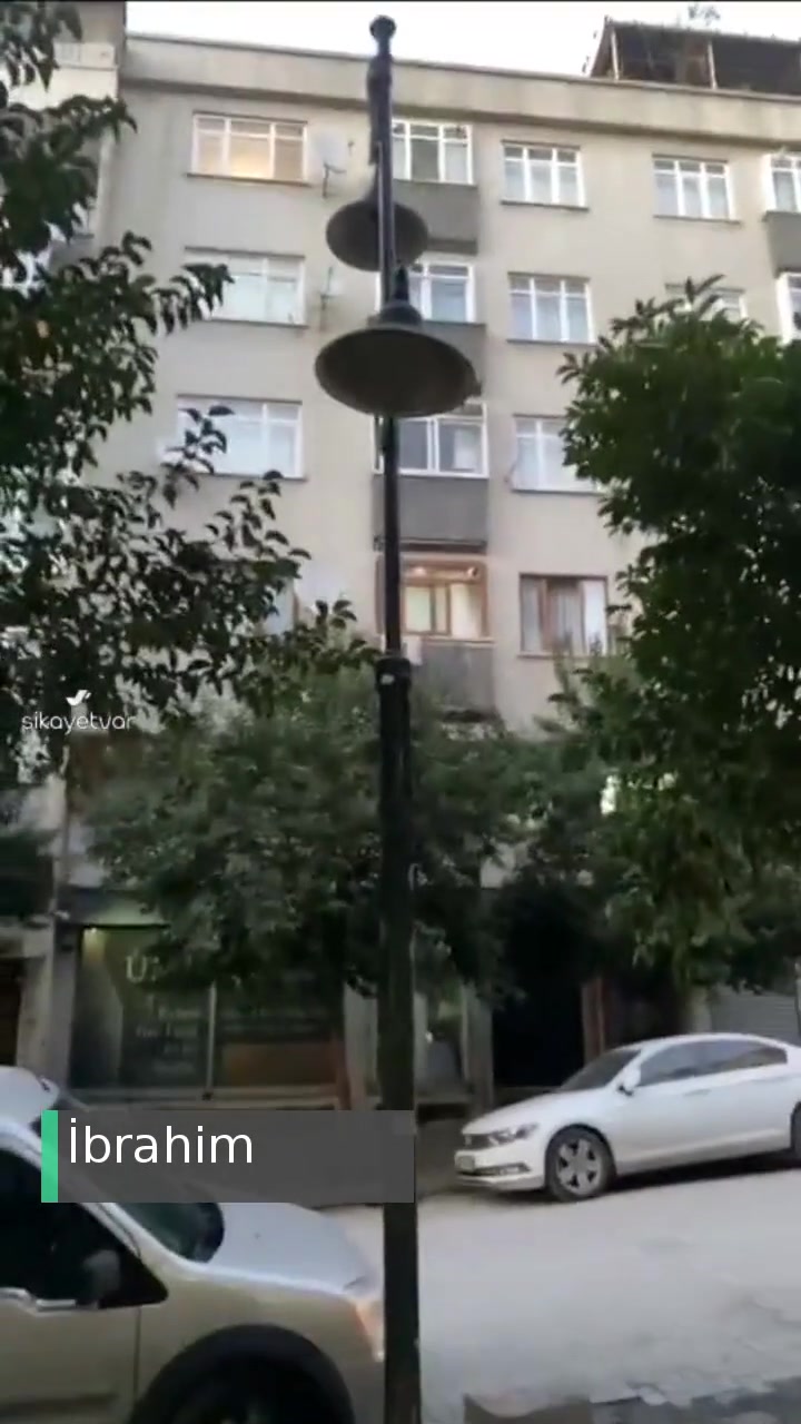 Boğaziçi Elektrik - Bedaş Mahallede Direkler Yanmadığı İçin Hırsızlık Olayları Oluyor! videonun kapak resmi