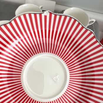 Kırık Fincan Ve Yanlış Bilgilendirme Sonrası İade Talebim Karşılanmadı