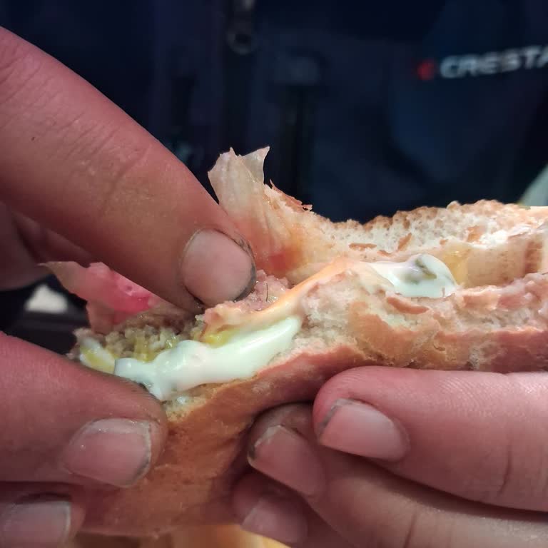 McDonald's Fethiye Şubesinde Hijyen Sorunu Ve İlgisizlik