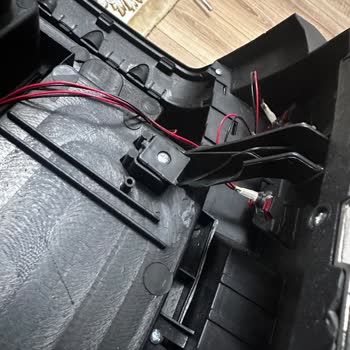 Ebebek Sıfır Diye Satılan Akülü Araba Ayıplı Ve Kullanılmış Çıktı, Mağduriyetim Giderilmiyor