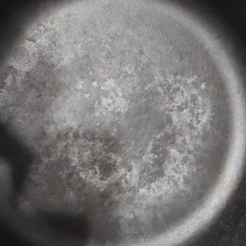 Lava Metal Tenceremin İç Kısmında, Bir Süre Kullanım Sonrası Ciddi Bir Deformasyon Oluştu