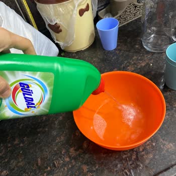 Aldığım Çamaşır Suyu Su Gibi Yoğunluğu Ve Temizlik Etkisi Çok Zayıf Çıktı