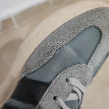 Sarıyıldız Spor 3 Ayda Yırtılan Adidas Ayakkabıya Haksız Kullanıcı Hatası İddiası