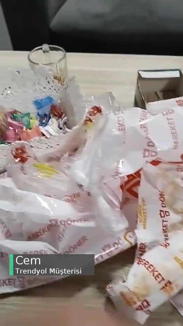 Trendyol Siparişim 40 Dakika Geldi Soğuktu! videonun kapak resmi