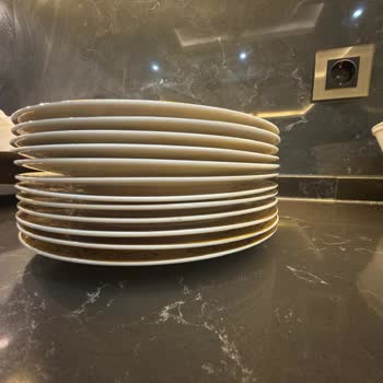 Hisar Yemek Takımı Tabaklarında Eğiklik