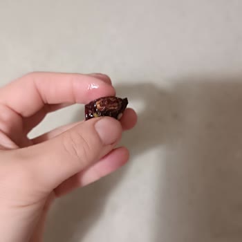 Hafız Mustafa Lokumun İçinden Sert Cisim Çıktı, Dişim Kırıldı