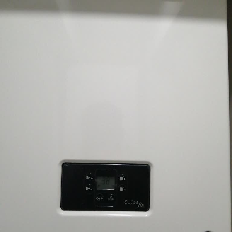 Kombide Sıcak Su Dalgalanması Ve Servis Yetersizliği Mağduriyeti