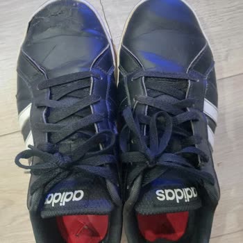 Aynı Çiftte Tek Ayakkabıda Çatlama Ve Deri Kalkması Sorunu Yaşadım