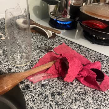 Cam Yağdanlık Aniden Patladı, Elim Kesildi Ve Güvenlik Endişesi Yaşadım