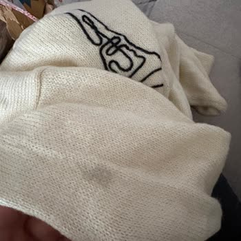 Açık Kutuda Gelen Ayakkabıdan Çıkan Sivri Vida Ayağımı Yaraladı, Çözüm Yok