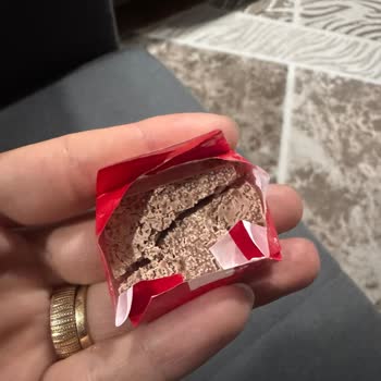 Şok Marketten Alınan Ülker Çikolataların Bozuk Çıkması Mağduriyet Yarattı