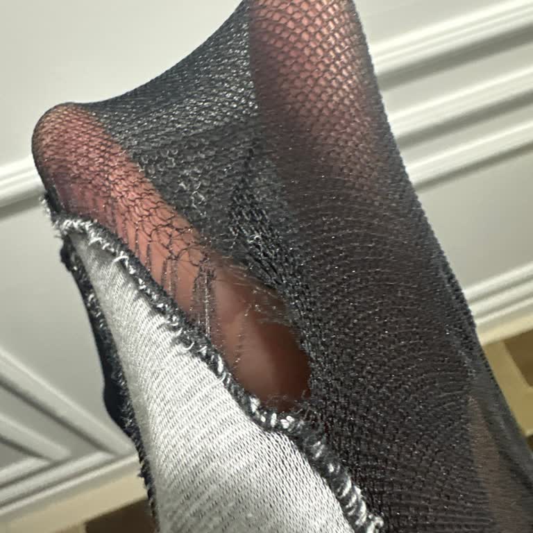 Yüksek Fiyatlı Külotlu Çorapların İlk Kullanımda Yırtılması Ve İletişim Eksikliği