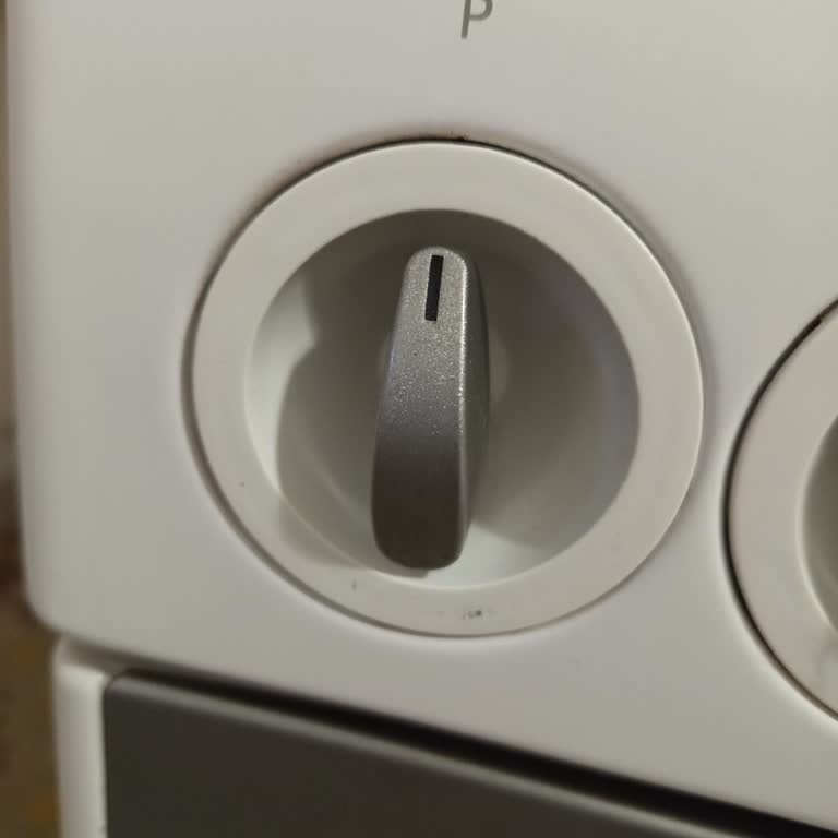 Fırın Düğmelerindeki Yazıların Hızla Silinmesi Kullanımı Zorlaştırıyor