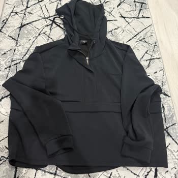 Sweatshirtte Renk Solması Ve Yetersiz İnceleme Sonucu