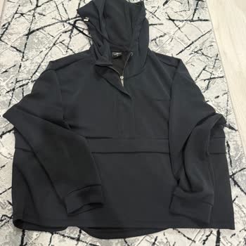 Sweatshirtte Renk Solması Ve Yetersiz İnceleme Sonucu