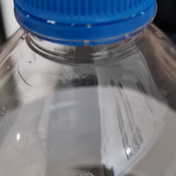 Buzdağı Şişe Suyu Açmaya Çalışırken Parmağım Kesildi