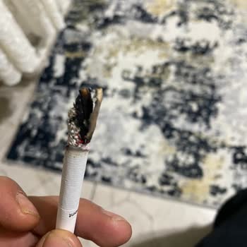 Parliament Night Blue Sigaralarda Sürekli Düzensiz Dolgu Ve Müşteri Memnuniyetsizliği