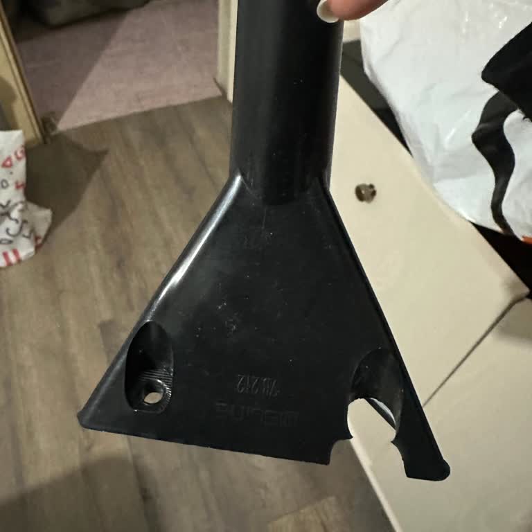 Modalife Koltuk Ve Sandalyelerde Yaşanan Ayak Kırılması Ve Destek Sorunu