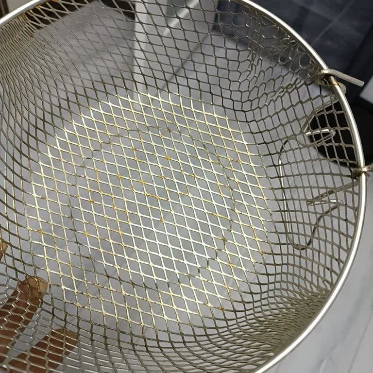 Emsan Mutfak Yeni Alınan Tencerede Kısa Sürede Paslanma Ve Fatura Olmadan Destek Alamama