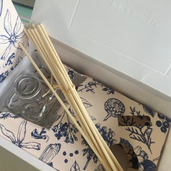 Siparişimde Yıpranmış Ve Yırtılmış Kutu Teslimatı Hayal Kırıklığı Yarattı