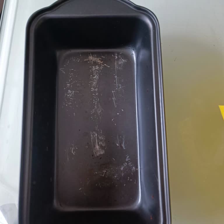 İlk Kullanımda Soyulan Kek Kalıbı Ve İade Sorunu