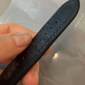 Saat & Saat Garanti Kapsamındaki Armani Saatimin Deri Kordonu Sürekli Soyuluyor!