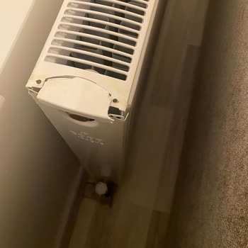 Copa Innova Peteklerin Kenar Tutucuları Sürekli Kırılıyor, Yedek Parça Bulamıyorum